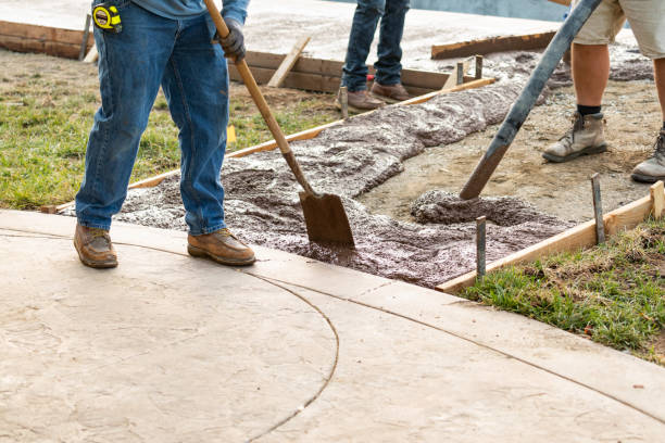 Best Concrete Sidewalk Installation in Farr West, UT